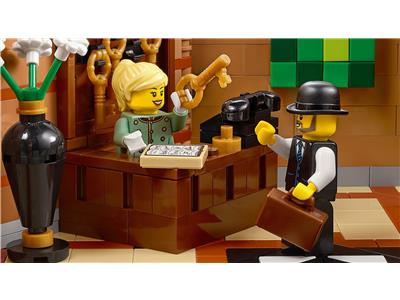 LEGO Boutique Hotel 10297