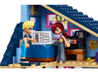 LEGO Friends Olly and Paisley's Family House 42620