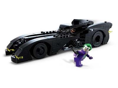 LEGO Batman 1989 Batmobile Batman vs. The Joker Chase 76224
